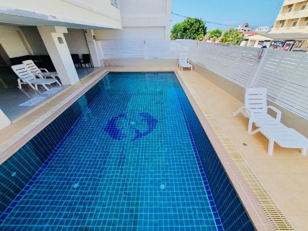 Sukwilai Hotel HHQ Exterior foto